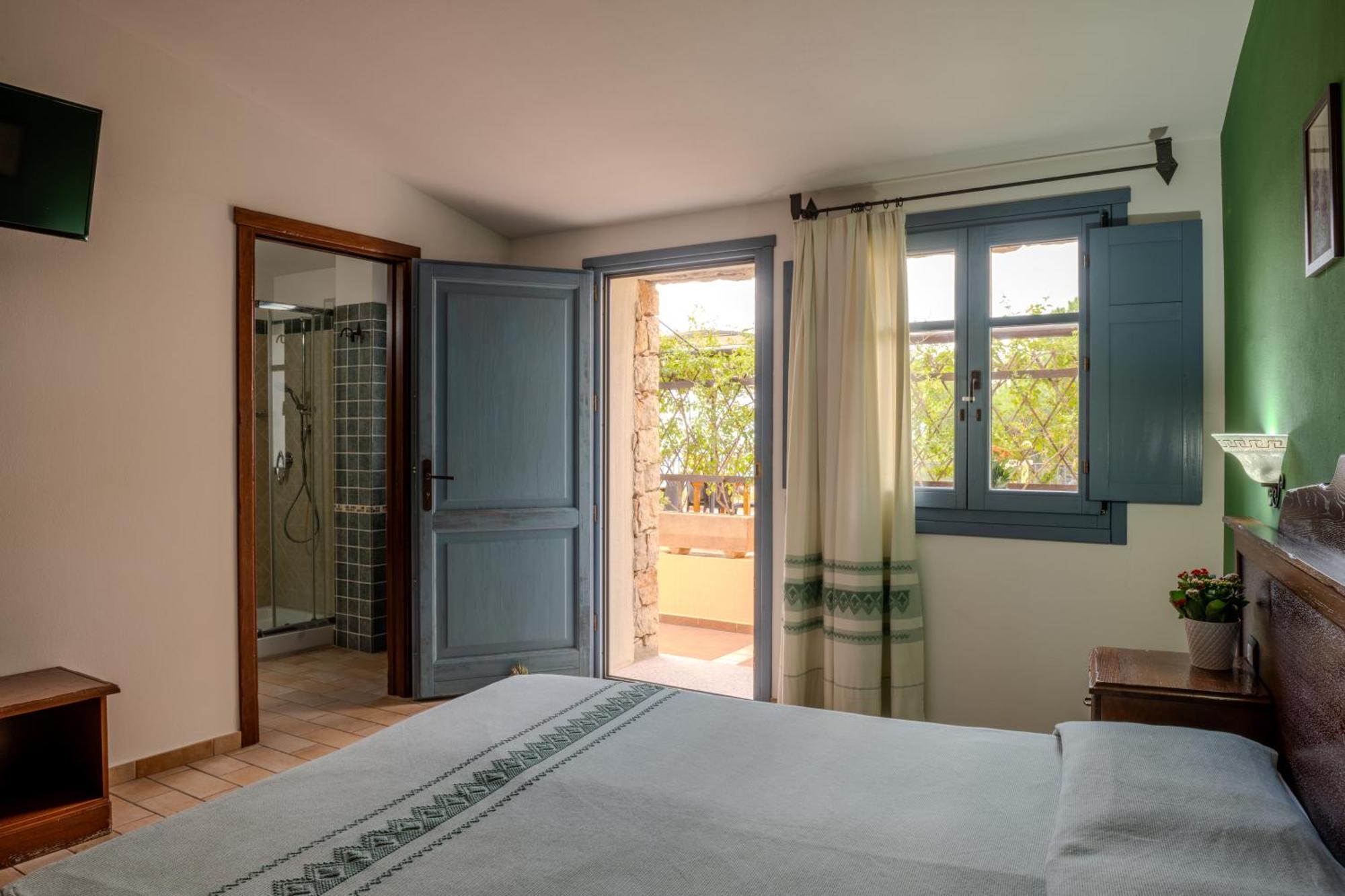 Hotel Bia Maore Baunei Ngoại thất bức ảnh
